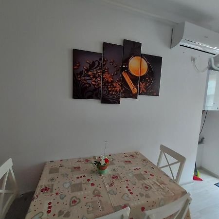 Topaz Central Apartment Bacău Eksteriør billede